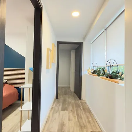 Maison Cathedrale - Ancien Atelier D'artiste Contemporain