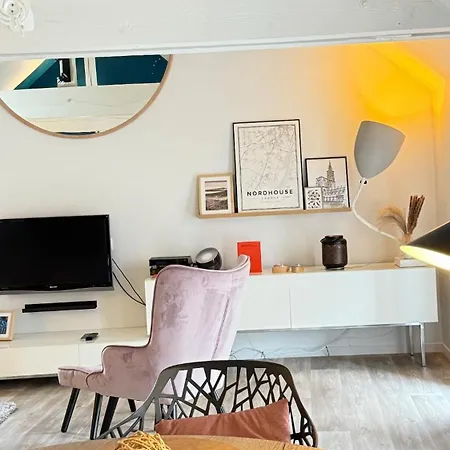 Maison Cathedrale - Ancien Atelier D'artiste Contemporain Nordhouse