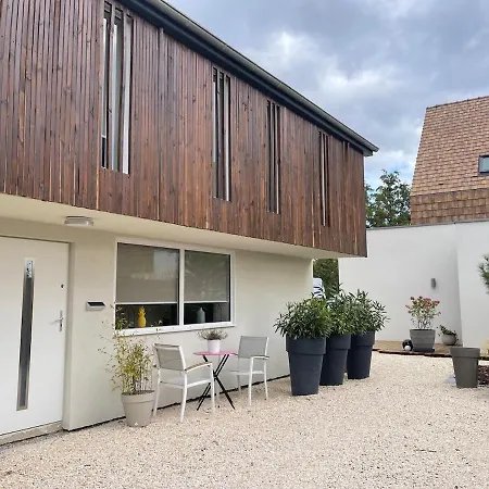 Maison Cathédrale - Ancien Atelier D'artiste Contemporain
