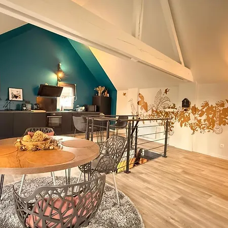 Casa de Férias Maison Cathedrale - Ancien Atelier D'artiste Contemporain Nordhouse