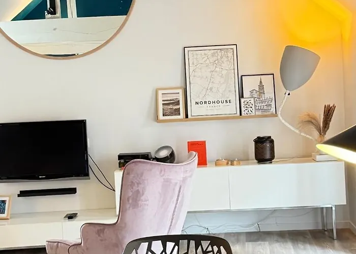 Maison Cathedrale - Ancien Atelier D'artiste Contemporain Nordhouse