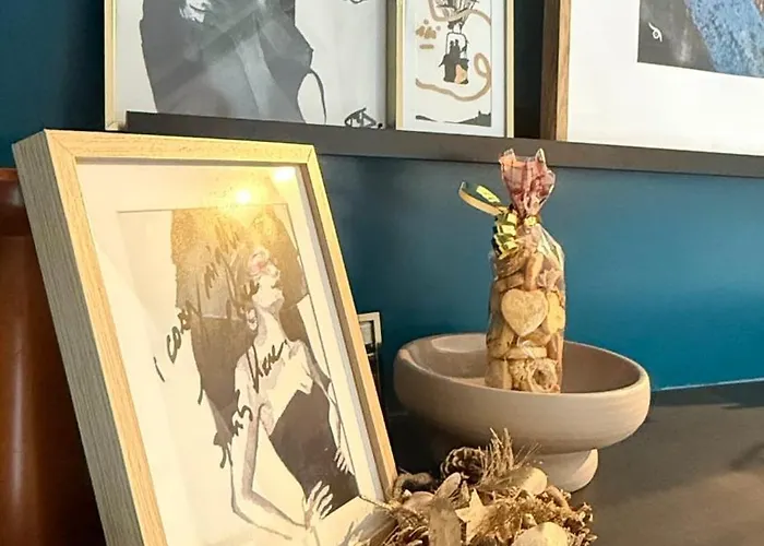 Maison Cathedrale - Ancien Atelier D'artiste Contemporain Vakantiehuis *