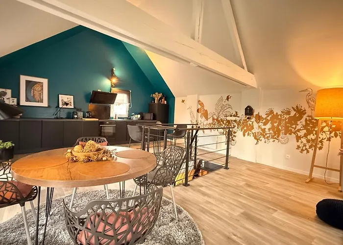 Vakantiehuis Maison Cathedrale - Ancien Atelier D'artiste Contemporain Nordhouse